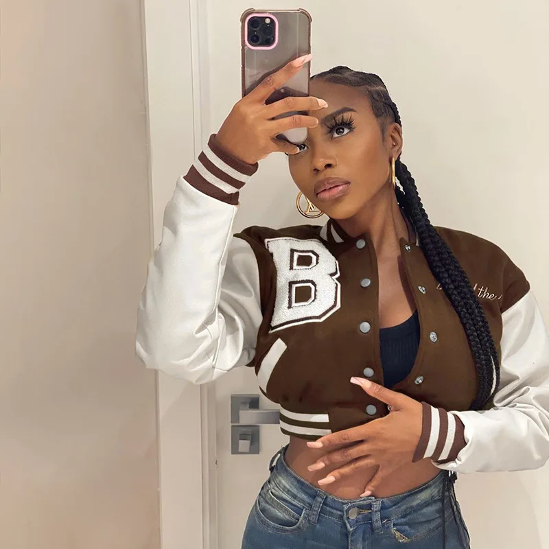 Fashion Half Jacket for Women Wholesale Fall 2021 Casual 6 Color Patchwork Women Crop Top Leather Sleeve Letter B Jacket
Fashion Half Jacket for Women Wholesale Fall 2021 Casual 6 Color Patchwork Women Crop Top Leather Sleeve Letter B Jacket