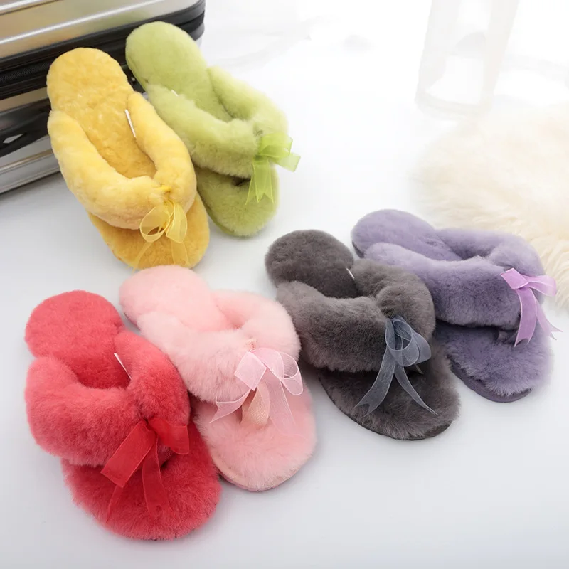 Net red same style wool Flip Flops Plush Outer Wear Flip Flops Plush Slippers Indoor Fashion, Many colors
Net red same style wool Flip Flops Plush Outer Wear Flip Flops Plush Slippers Indoor Fashion, Many colors