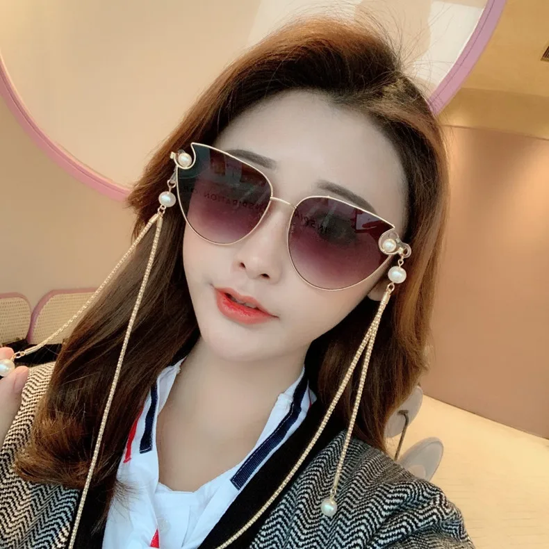 Wholsale Designer New Trendy Popular Women Fashion Ladies Diamond Sunglass Vendor 2021 Sunglasses, Picture shows
Wholsale Designer New Trendy Popular Women Fashion Ladies Diamond Sunglass Vendor 2021 Sunglasses, Picture shows