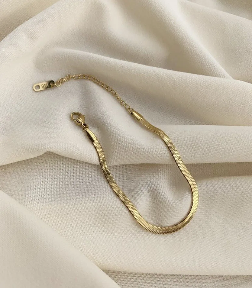 Wholesale snake Stainless Steel Gold Plated Herringbone Bracelet Stainless Steel Chain Bracelet
Wholesale snake Stainless Steel Gold Plated Herringbone Bracelet Stainless Steel Chain Bracelet