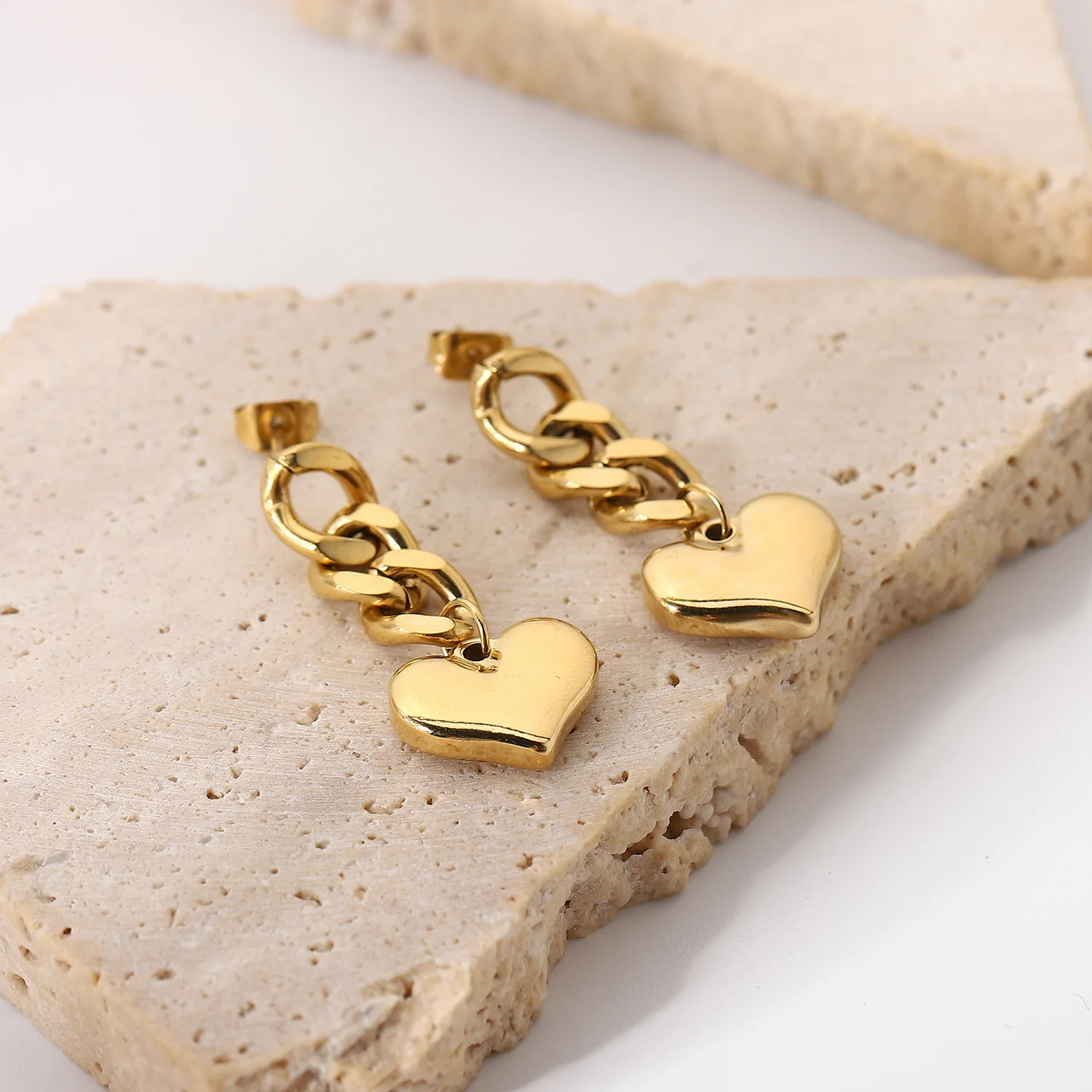 Stainless Steel Jewelry Heart-shaped Pendant Earrings 14K Gold Plated Chain Earrings Women
Stainless Steel Jewelry Heart-shaped Pendant Earrings 14K Gold Plated Chain Earrings Women