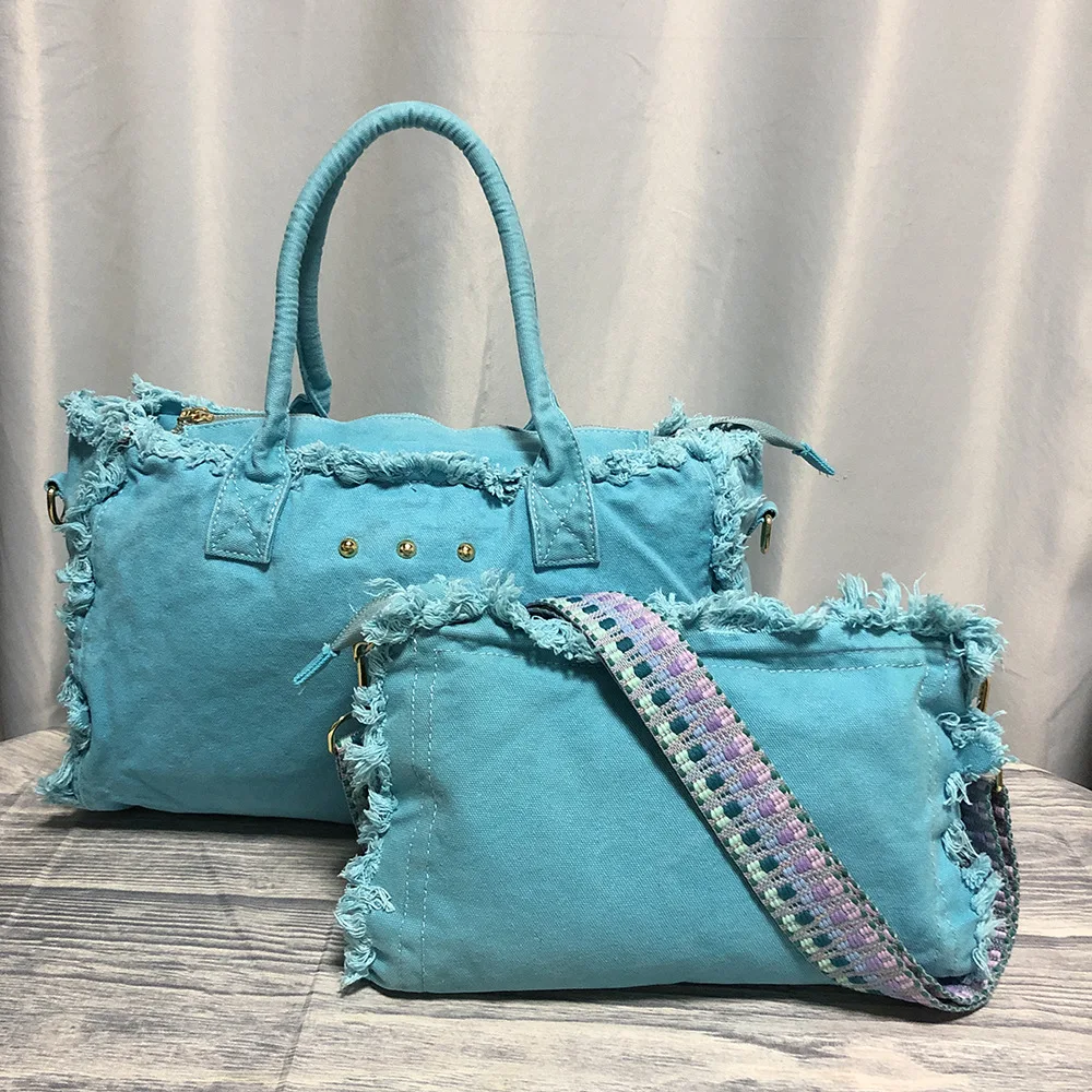 2022 New Arrival Canvas Tote Bag Fashion Tassel Handbag Women Shopping Bag Casual Tote Single Zipper
2022 New Arrival Canvas Tote Bag Fashion Tassel Handbag Women Shopping Bag Casual Tote Single Zipper