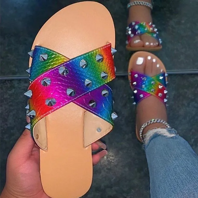 Wholesale 4 Colors Ladies Outdoor Hollow Out Slipper Rivet Shoes Women Slippers For Ladies
Wholesale 4 Colors Ladies Outdoor Hollow Out Slipper Rivet Shoes Women Slippers For Ladies