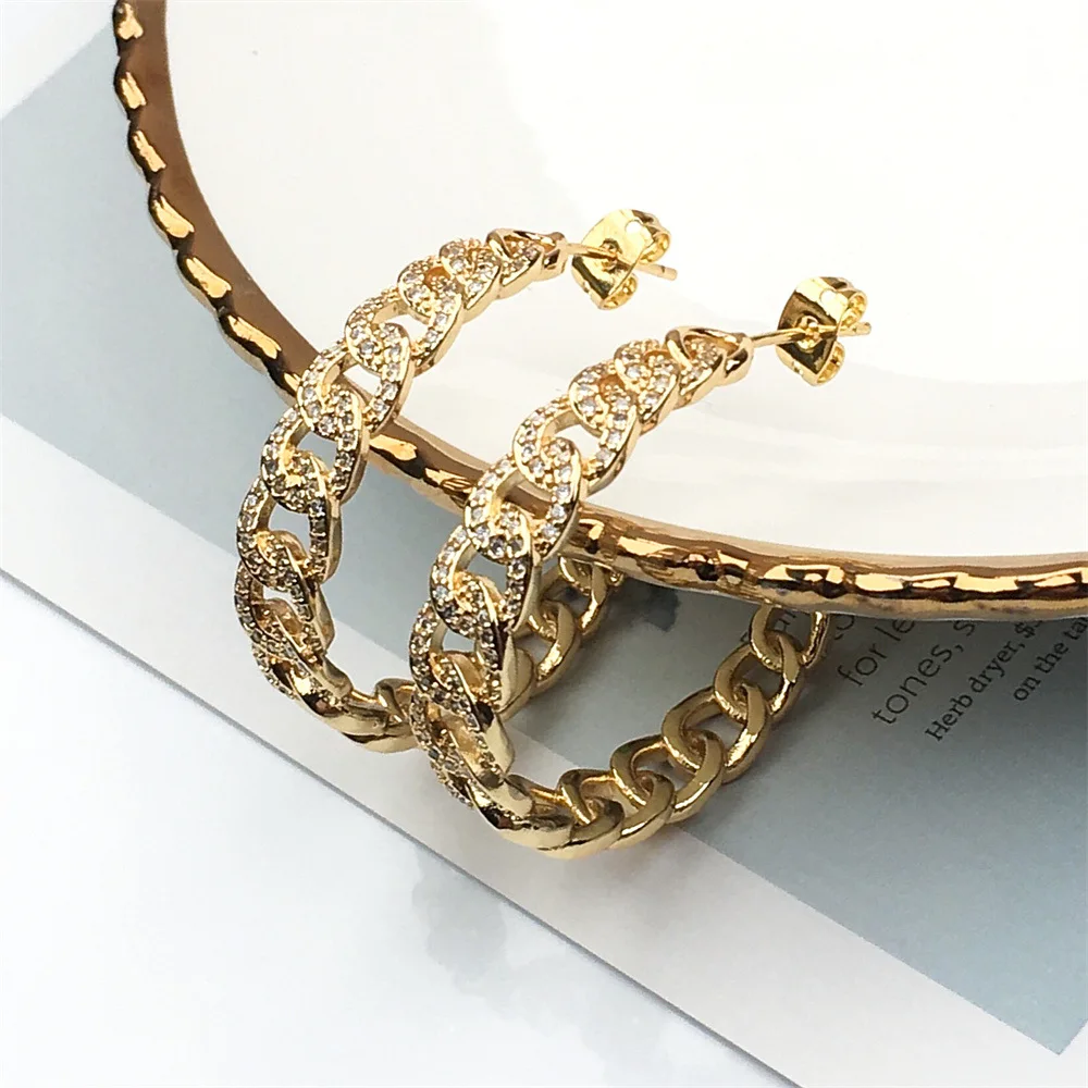 2021 New Arrival Bling Bling Crystal C Shape Link Chain Hoop Earrings Gold Plated Zircon Chain Round Earrings For Girls
2021 New Arrival Bling Bling Crystal C Shape Link Chain Hoop Earrings Gold Plated Zircon Chain Round Earrings For Girls