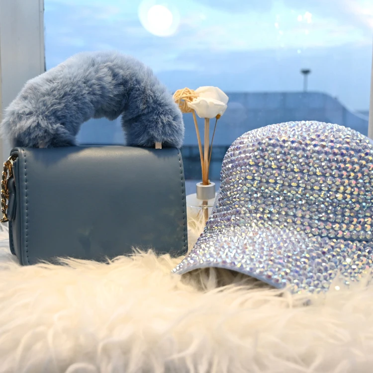 Hot sale design Ladies Crossbody Purse Handbags And Matching Hats Set Small Designer Hat And Logo Bags, Customizable
Hot sale design Ladies Crossbody Purse Handbags And Matching Hats Set Small Designer Hat And Logo Bags, Customizable