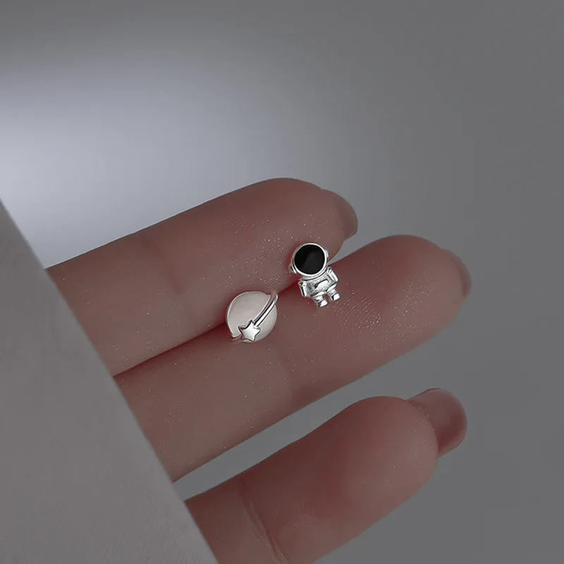 2023 Summer Fashion Personality S925 Sterling Silver Astronaut Luxury Jewelry Earrings For Women
2023 Summer Fashion Personality S925 Sterling Silver Astronaut Luxury Jewelry Earrings For Women