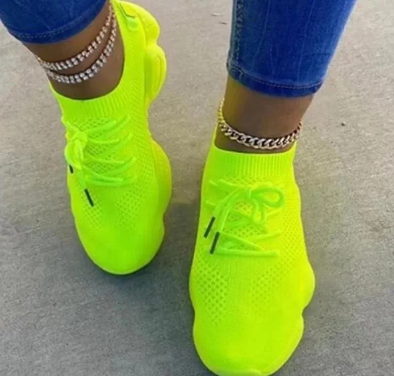 2020 fashion fly knitting mesh sneakers women casual flats ladies sport shoes slip on lace up dad shoes all color chunky sole
2020 fashion fly knitting mesh sneakers women casual flats ladies sport shoes slip on lace up dad shoes all color chunky sole