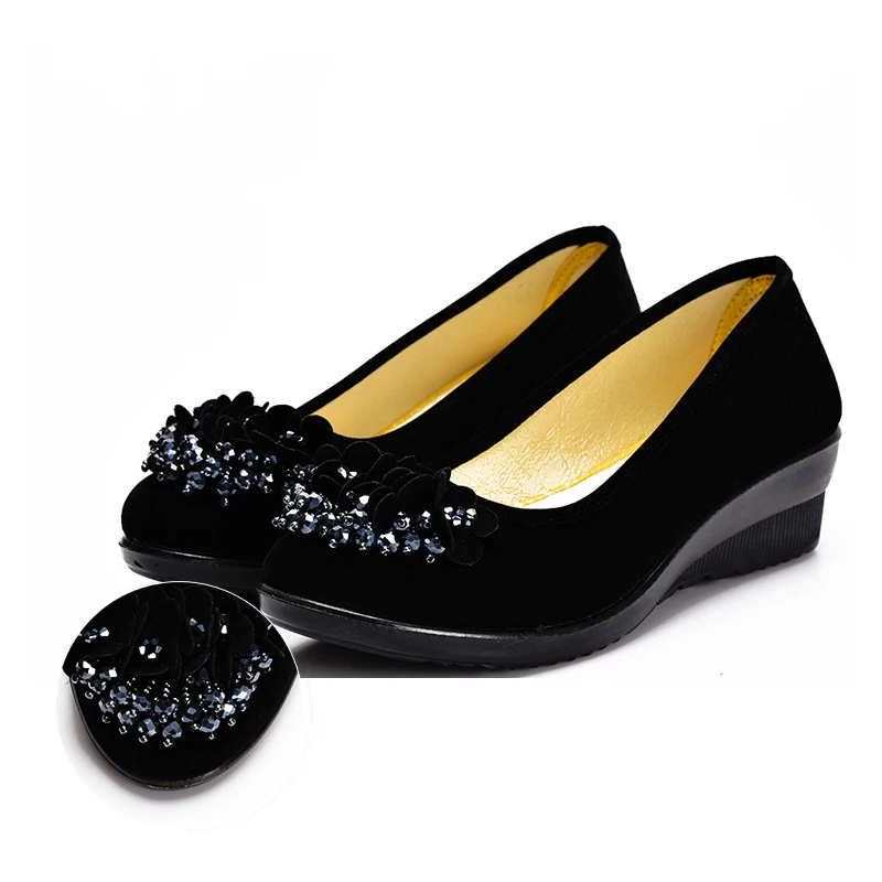 High quality Factory Comfortable cloth wedges ladies shoes Suede upper with decoration women's Old Beijing shoes big size, Black
High quality Factory Comfortable cloth wedges ladies shoes Suede upper with decoration women's Old Beijing shoes big size, Black