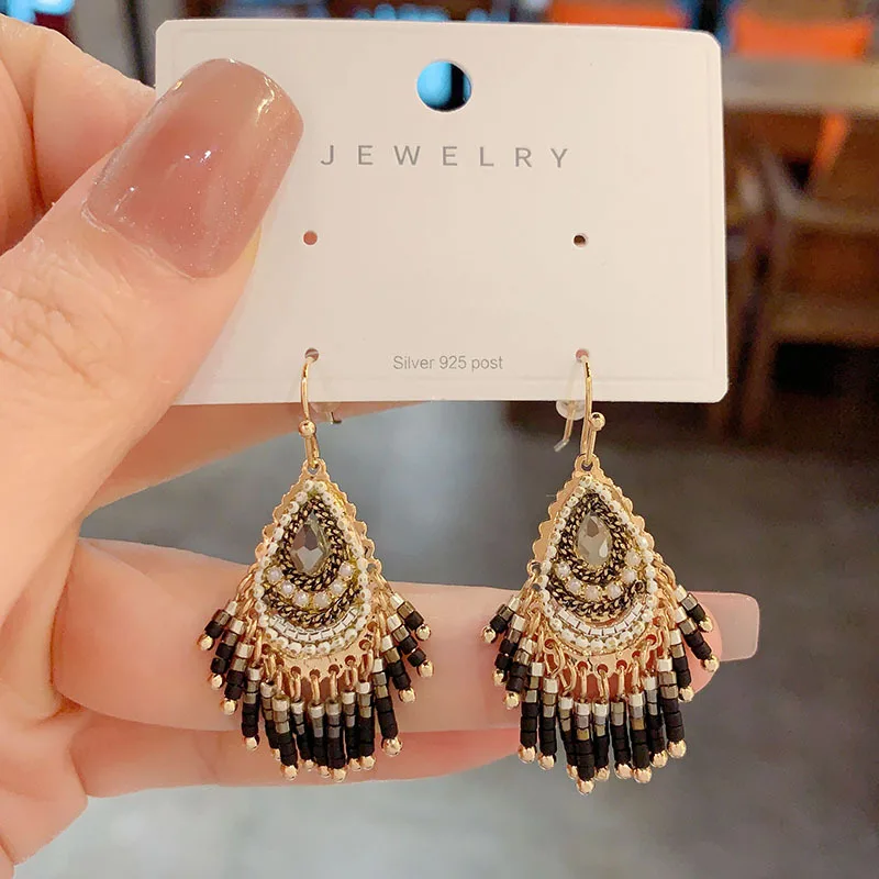 Vintage Bohemian Ethnic Style Handmade Crystal Earrings 2023 New Trend Tassel Earrings
Vintage Bohemian Ethnic Style Handmade Crystal Earrings 2023 New Trend Tassel Earrings