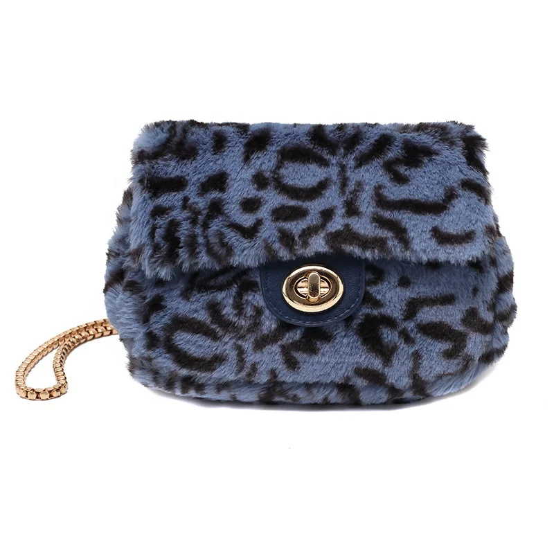 Plush cute fluffy warm all-match fashionable ladies small square bag, Red,green,gray,beige,brown,blue
Plush cute fluffy warm all-match fashionable ladies small square bag, Red,green,gray,beige,brown,blue