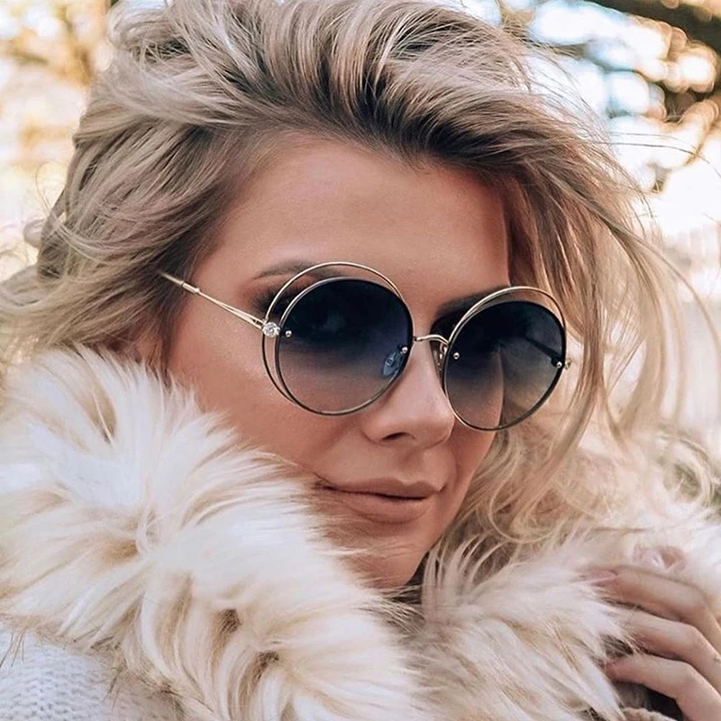 SHINELOT 95598 Hot women sunglasses 2020 New round framed diamond studded Fashionable craft metal mirror foot sunglasses female
SHINELOT 95598 Hot women sunglasses 2020 New round framed diamond studded Fashionable craft metal mirror foot sunglasses female