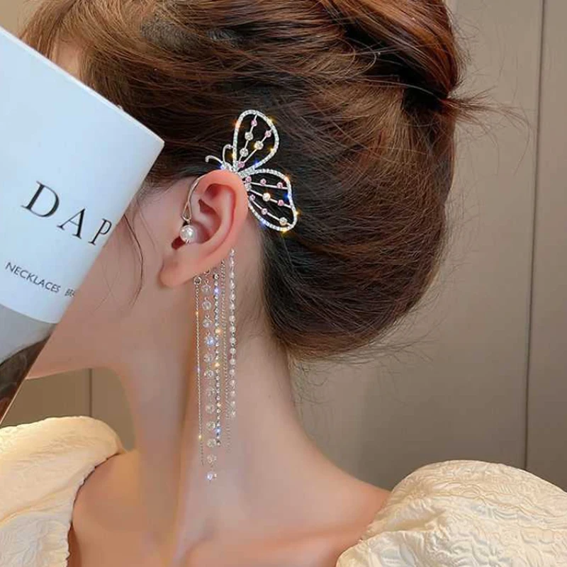 2022 Fashion Punk Silver Plated Metal Butterfly Ear Clips Non Pierced Women Shiny Zircon Ear Clips Earrings Wedding Jewelry
2022 Fashion Punk Silver Plated Metal Butterfly Ear Clips Non Pierced Women Shiny Zircon Ear Clips Earrings Wedding Jewelry