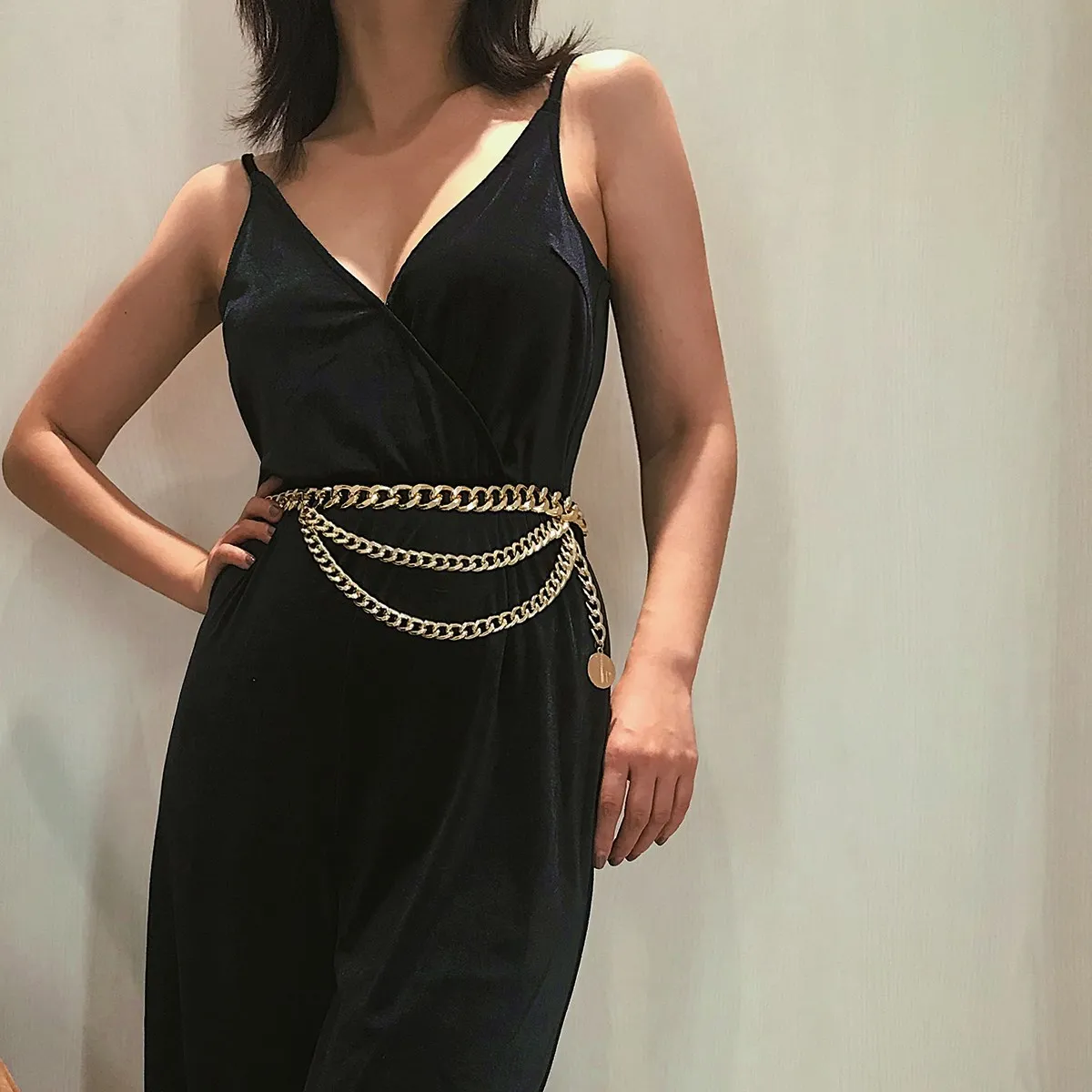 Wholesale Punk Multi-Layer Exaggerated Body Chain Female Retro Street Shot Belly Waist Chain Gold And Silver
Wholesale Punk Multi-Layer Exaggerated Body Chain Female Retro Street Shot Belly Waist Chain Gold And Silver