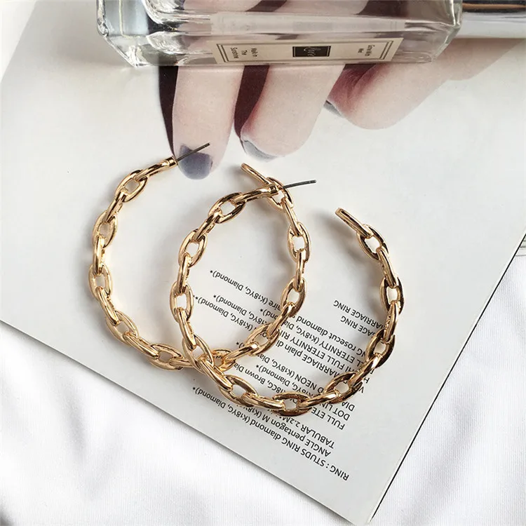 Wholesale European Style Gold Plated Punk C Shape Chain Hoop Earrings For Women High Quality 
Wholesale European Style Gold Plated Punk C Shape Chain Hoop Earrings For Women High Quality