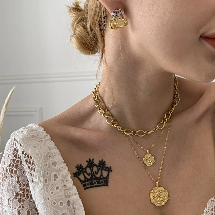 Charare jewelry accessories for women Metal Stainless Steel Matte Twist gold Chain necklace
Charare jewelry accessories for women Metal Stainless Steel Matte Twist gold Chain necklace