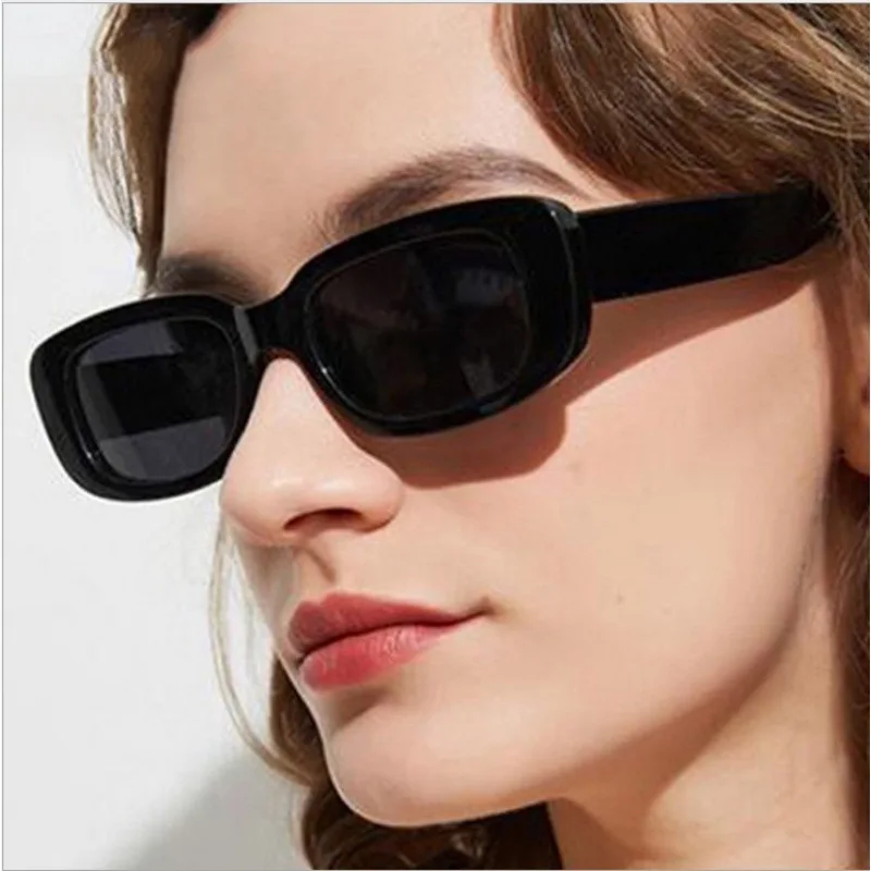 Tonghuajia Small Rectangle Sunglasses 2021 new Women Vintage Brand Designer Square Sun Glasses Shades Female UV400 made in china
Tonghuajia Small Rectangle Sunglasses 2021 new Women Vintage Brand Designer Square Sun Glasses Shades Female UV400 made in china