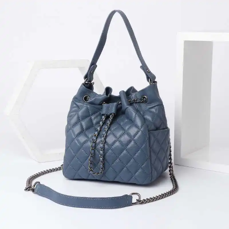 christmas stocking Metal chain Drawstring woman bucket bag real leather women handbags casual
christmas stocking Metal chain Drawstring woman bucket bag real leather women handbags casual
