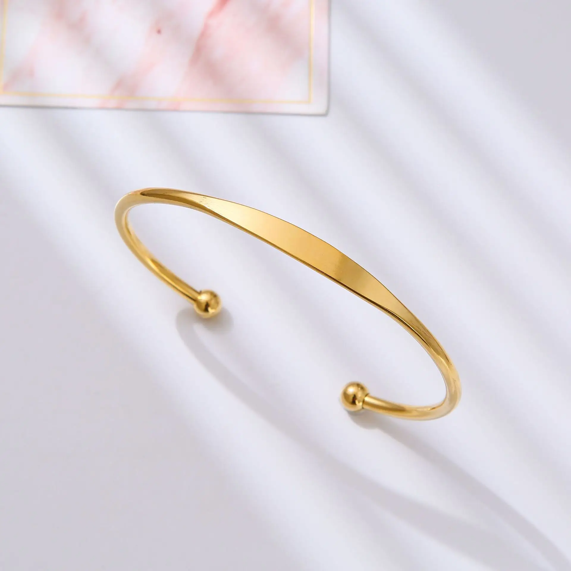 Wholesale Simple Bead Shape Quality Stainless Steel Cuff Bracelet Bangle Gold Plated Colorful New Design Jewelry
Wholesale Simple Bead Shape Quality Stainless Steel Cuff Bracelet Bangle Gold Plated Colorful New Design Jewelry