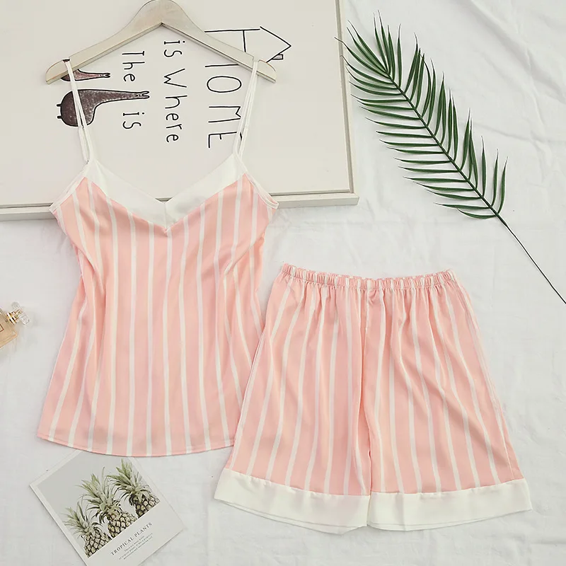 2019 New Sexy Satin Pajamas 2 Pieces Summer Shorts Homewear Sexy V-neck Pyjamas Women Pijama Mujer
2019 New Sexy Satin Pajamas 2 Pieces Summer Shorts Homewear Sexy V-neck Pyjamas Women Pijama Mujer