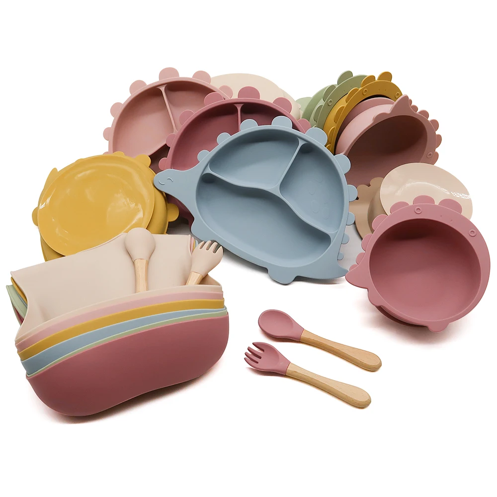 wholesale bpa free children's tableware Food Grade silicone baby waterproof bibs plate bowls with spoon silicone feeding set, Multicoloured
wholesale bpa free children's tableware Food Grade silicone baby waterproof bibs plate bowls with spoon silicone feeding set, Multicoloured