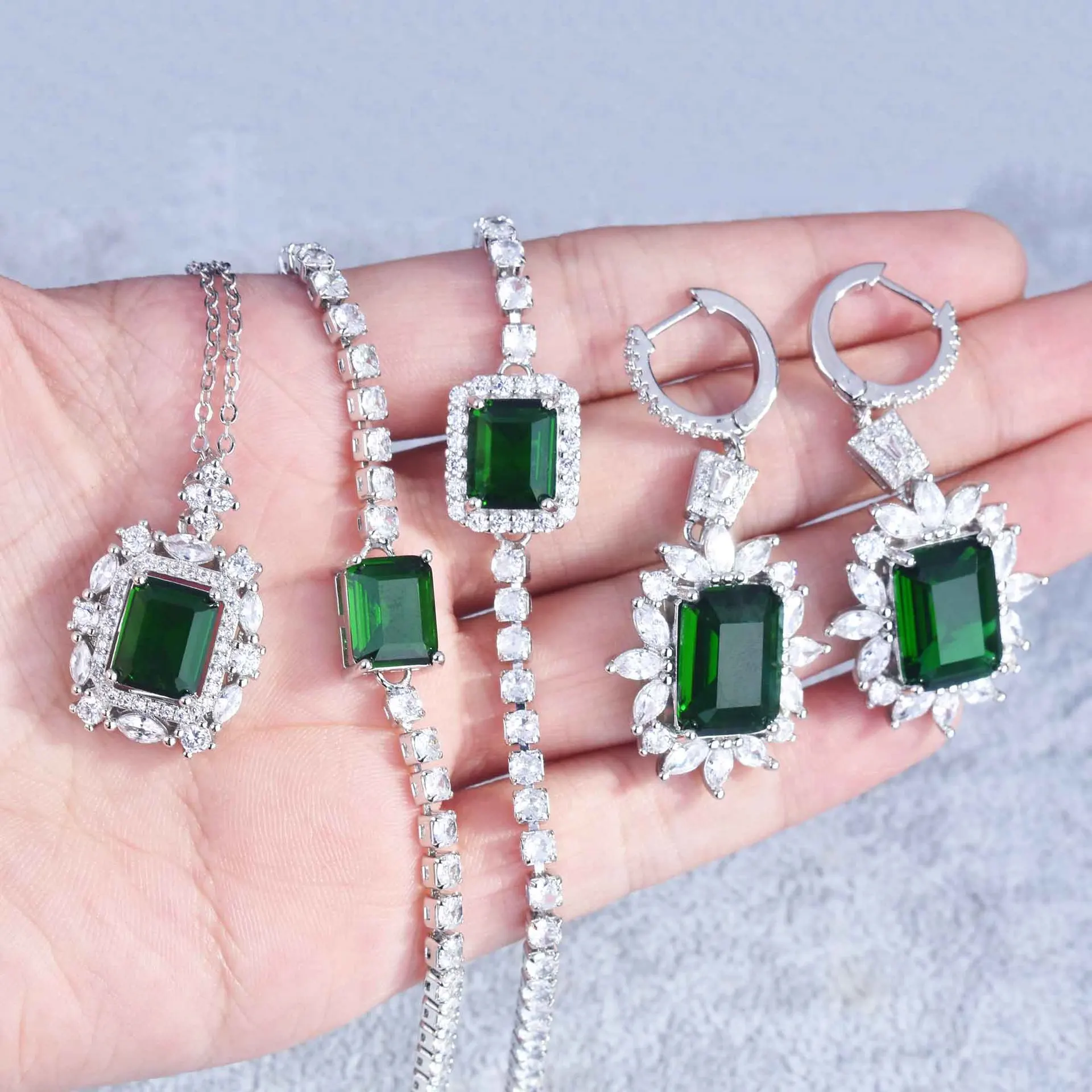 Luxury 3Pcs/Set Green Gemstone Square Tennis Chain Bracelet Statement Green Cubic Zirconia CZ Geometric Necklace Jewelry Set, Picture
Luxury 3Pcs/Set Green Gemstone Square Tennis Chain Bracelet Statement Green Cubic Zirconia CZ Geometric Necklace Jewelry Set, Picture