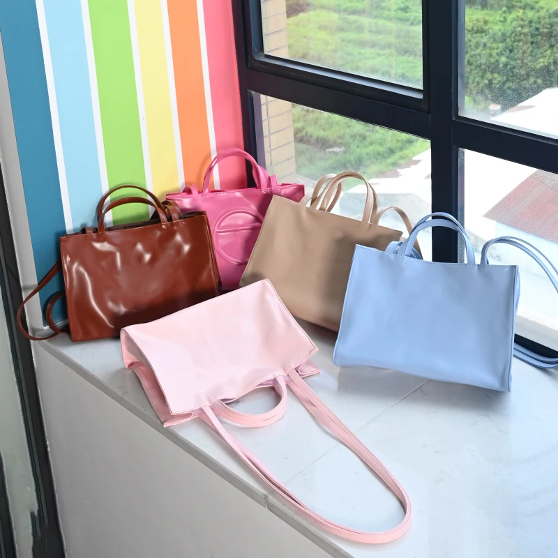 2021 Trendy Custom Logo Shoulder Bag Luxury Fashion Ladies Leather Purses and Handbags Women Bags
2021 Trendy Custom Logo Shoulder Bag Luxury Fashion Ladies Leather Purses and Handbags Women Bags