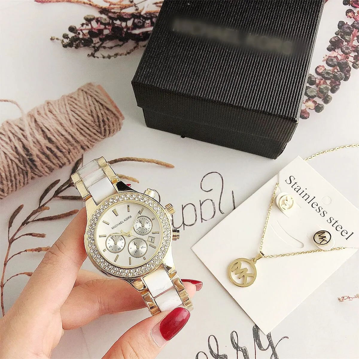 European Best Selling 3pcs/Set Rhinestone Cuban Chain Bracelet Watch Bling Crystal Cubic Zirconia CZ Bracelet Watch Set Jewelry
European Best Selling 3pcs/Set Rhinestone Cuban Chain Bracelet Watch Bling Crystal Cubic Zirconia CZ Bracelet Watch Set Jewelry