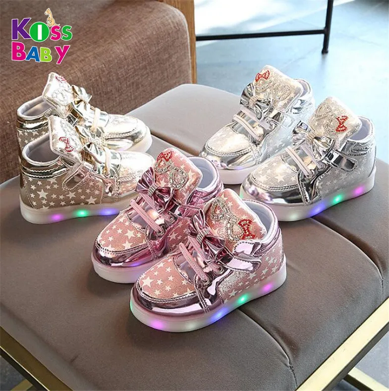 Wholesale breathable soft sole slip on walking led light up sneakers casual sport girls boys toddler baby kids shoes, Picture shows
Wholesale breathable soft sole slip on walking led light up sneakers casual sport girls boys toddler baby kids shoes, Picture shows