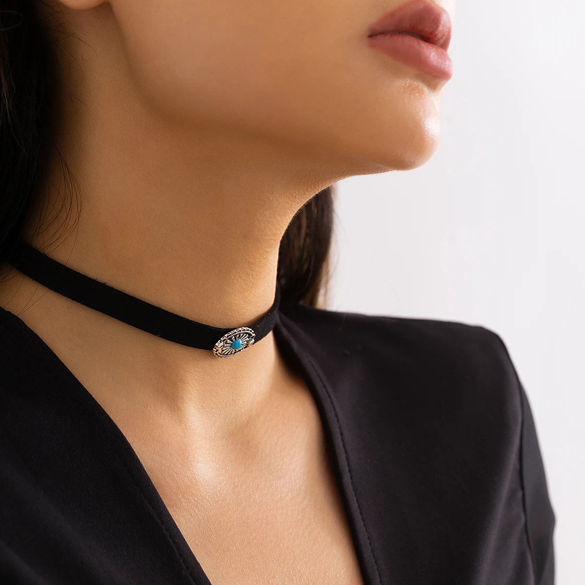 SHIXIN Fashion Jewelry Necklace Vintage Flower Plate Alloy Pendants Flannel Choker Necklace Woman Temperament Ethnic Trend Chain
SHIXIN Fashion Jewelry Necklace Vintage Flower Plate Alloy Pendants Flannel Choker Necklace Woman Temperament Ethnic Trend Chain