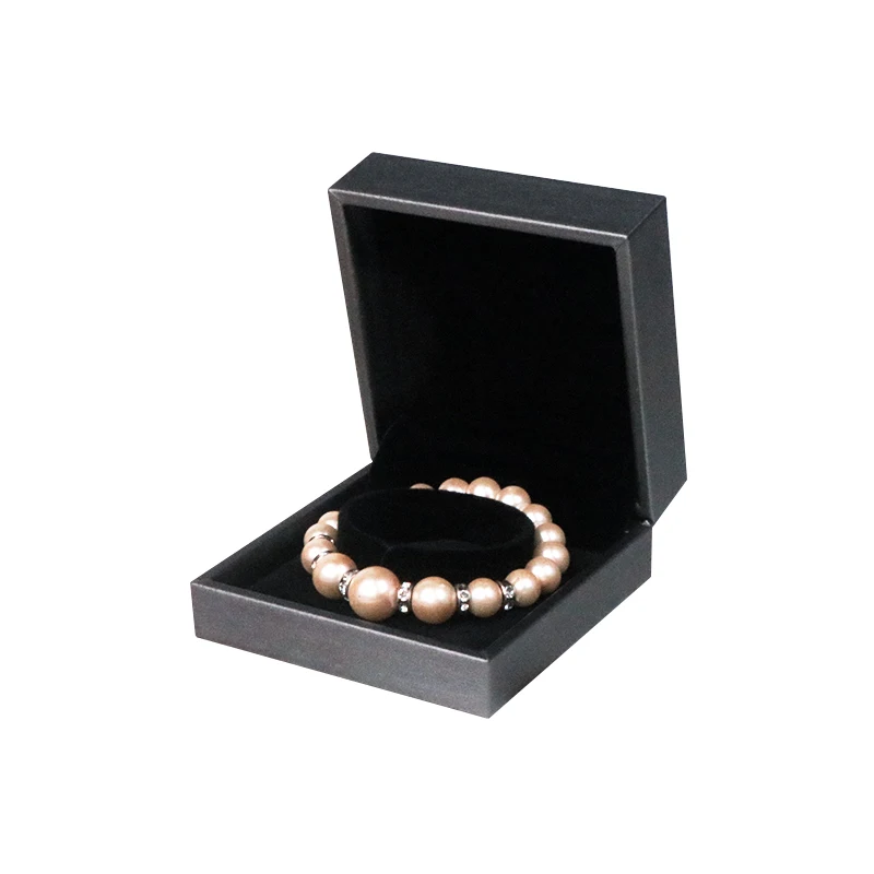 Luxury Small Regular Custom Logo Plastic Gray PU Leather Jewelry Bangle Box Packaging Jewelry Gift Box
Luxury Small Regular Custom Logo Plastic Gray PU Leather Jewelry Bangle Box Packaging Jewelry Gift Box