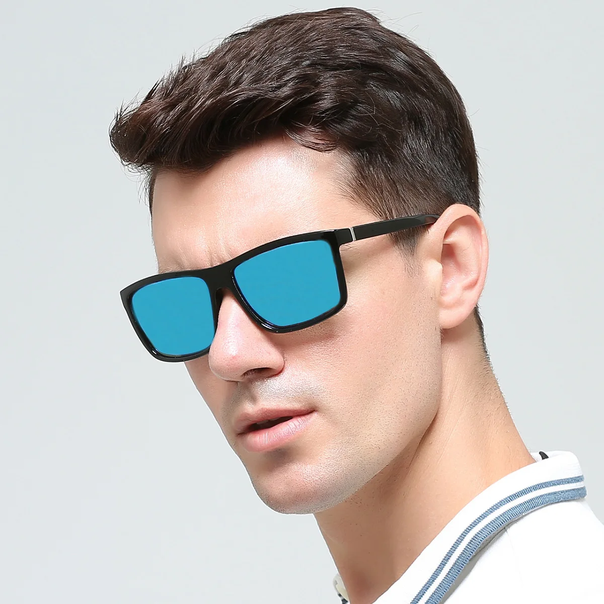 wholesale Color film polarized Sunglasses women fashion mens square PC sunglasses 2021
wholesale Color film polarized Sunglasses women fashion mens square PC sunglasses 2021
