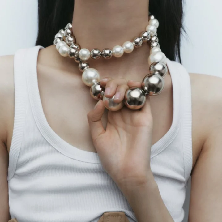2023 New ZA big Imitation Pearl bead Dangle necklace Earrings set for Women Fashion Holiday Party Jewelry Wholesale
2023 New ZA big Imitation Pearl bead Dangle necklace Earrings set for Women Fashion Holiday Party Jewelry Wholesale