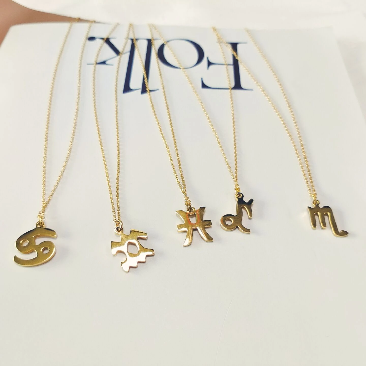 2022 Hot Selling Trendy Horoscope Necklace Custom Stainless Steel 18K Gold Plated Zodiac Sign Necklace for Women
2022 Hot Selling Trendy Horoscope Necklace Custom Stainless Steel 18K Gold Plated Zodiac Sign Necklace for Women