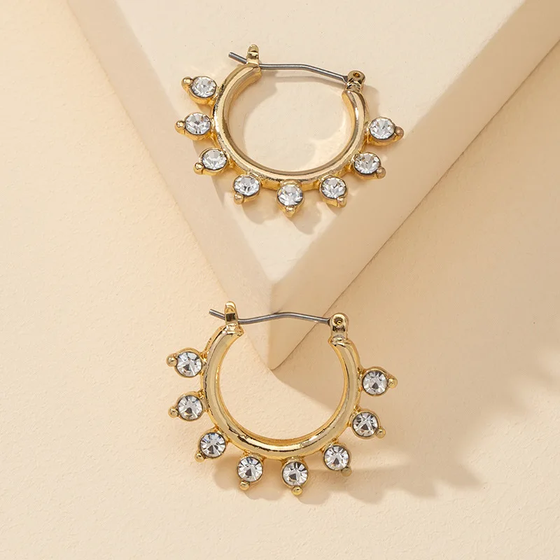 Amazon Hot Sale Gold CZ Zircon Hoop Earring Crystal Rhinestone Circle Huggie Earring
Amazon Hot Sale Gold CZ Zircon Hoop Earring Crystal Rhinestone Circle Huggie Earring