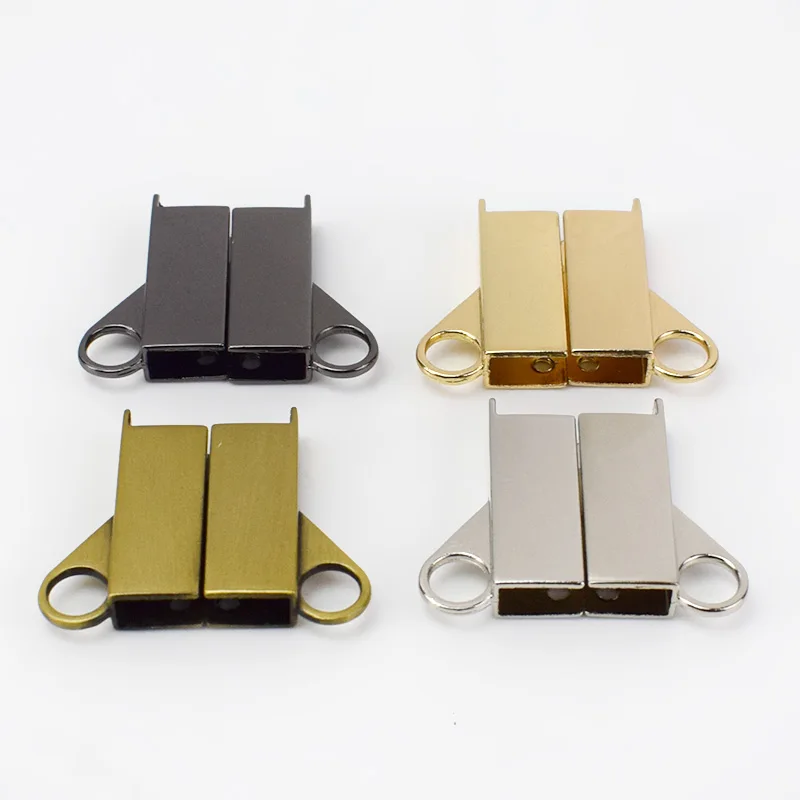 Meetee AP318 34*21mm High-quality Hardware Accessories Bag Strap Handle Connector Alloy Left And Right Side Clamps
Meetee AP318 34*21mm High-quality Hardware Accessories Bag Strap Handle Connector Alloy Left And Right Side Clamps
