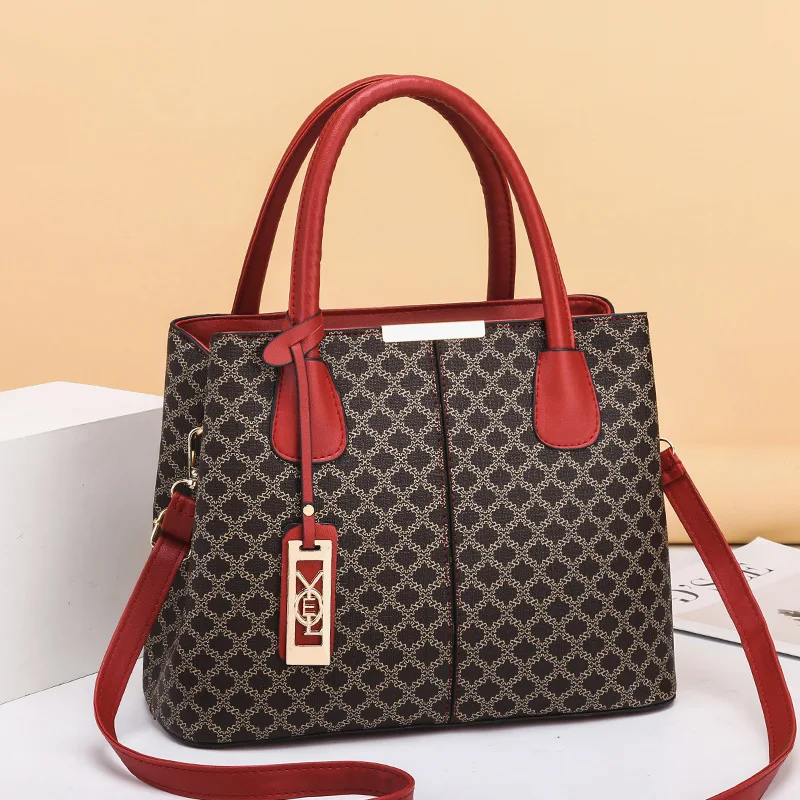 Simple vintage printed handbag European and American fashion women's bag large capacity single shoulder crossbody bag
Simple vintage printed handbag European and American fashion women's bag large capacity single shoulder crossbody bag