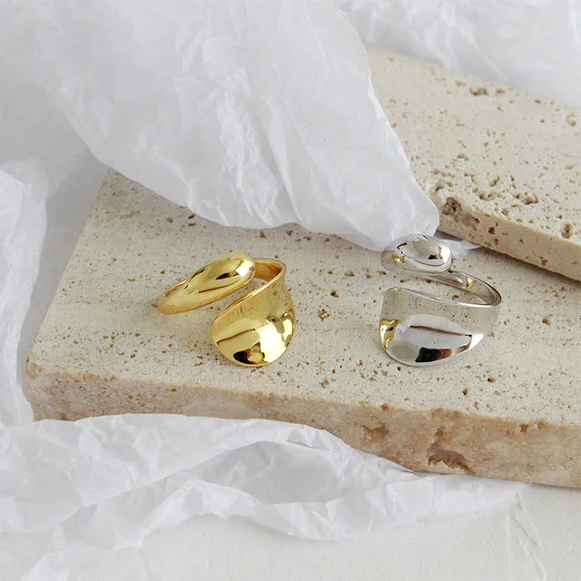 Fashion Sterling Silver Simple Smooth Irregular Ring Geometric Opening Ring for Women, Gold color
Fashion Sterling Silver Simple Smooth Irregular Ring Geometric Opening Ring for Women, Gold color