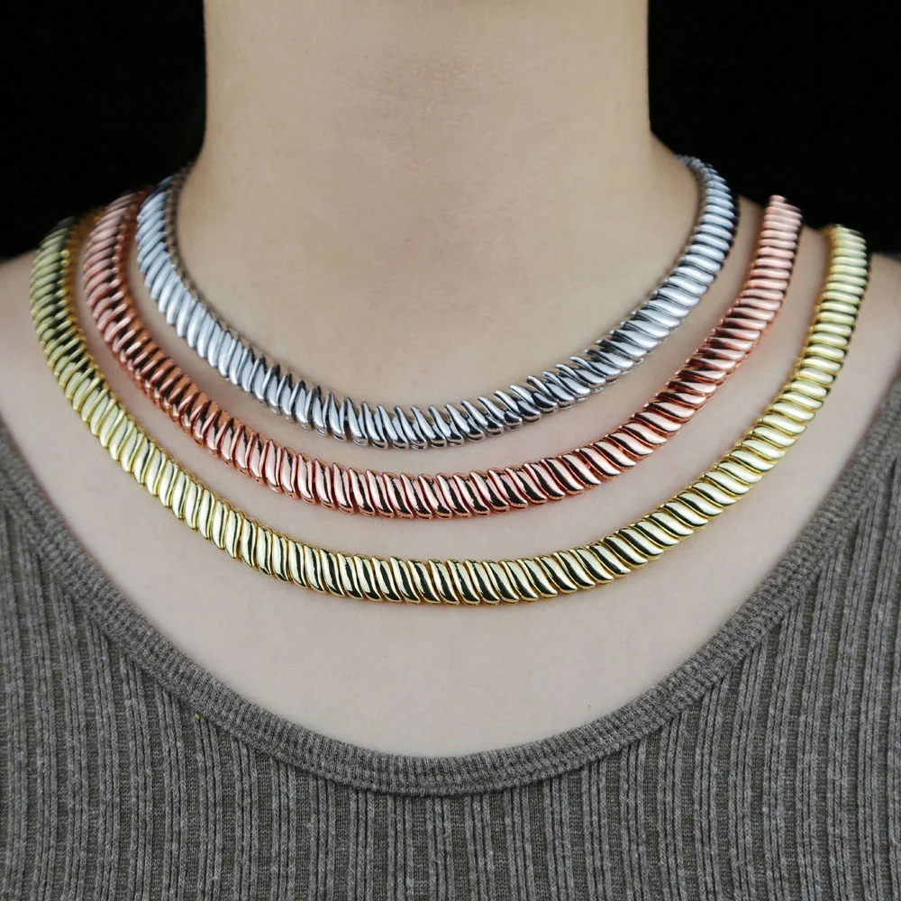 New Iced Out Gold Color Miami Cuban Hip Hop Necklace Luxury Heavy Cuban Snake Chain Necklace Fashion Punk Jewelry For women, Black
New Iced Out Gold Color Miami Cuban Hip Hop Necklace Luxury Heavy Cuban Snake Chain Necklace Fashion Punk Jewelry For women, Black