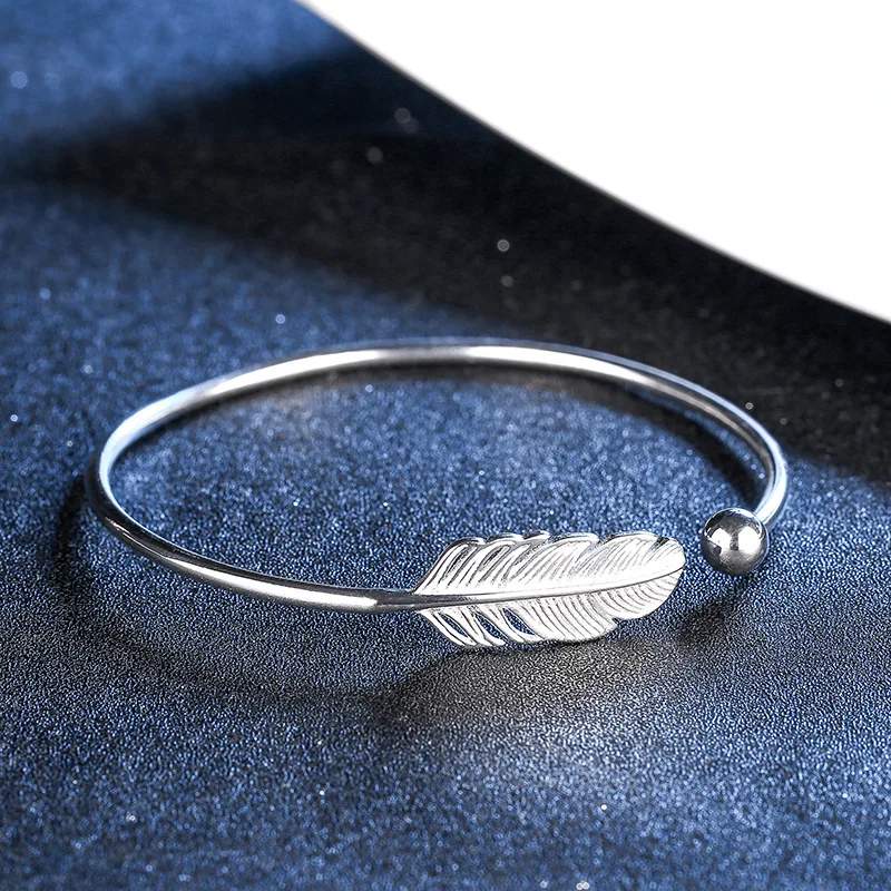 2021 High Quality Silver Leaf Adjustable Open Cuff Bracelet Bangle Feather Open Cuff Bangle for Women
2021 High Quality Silver Leaf Adjustable Open Cuff Bracelet Bangle Feather Open Cuff Bangle for Women