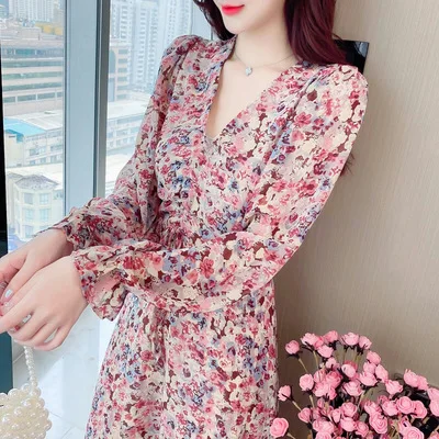 Long style large chiffon dress temperament printing waist slimming waist skirt Crew neck Long sleeve 2020 new style
Long style large chiffon dress temperament printing waist slimming waist skirt Crew neck Long sleeve 2020 new style