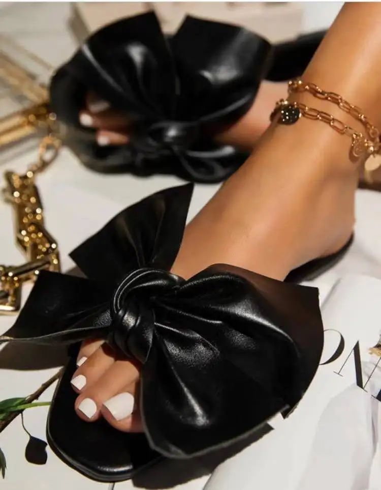 Summer 2021 factory wholesales leather bowknot flat slipper for ladies slip on sandals fashion slides casual shoes, As picture
Summer 2021 factory wholesales leather bowknot flat slipper for ladies slip on sandals fashion slides casual shoes, As picture