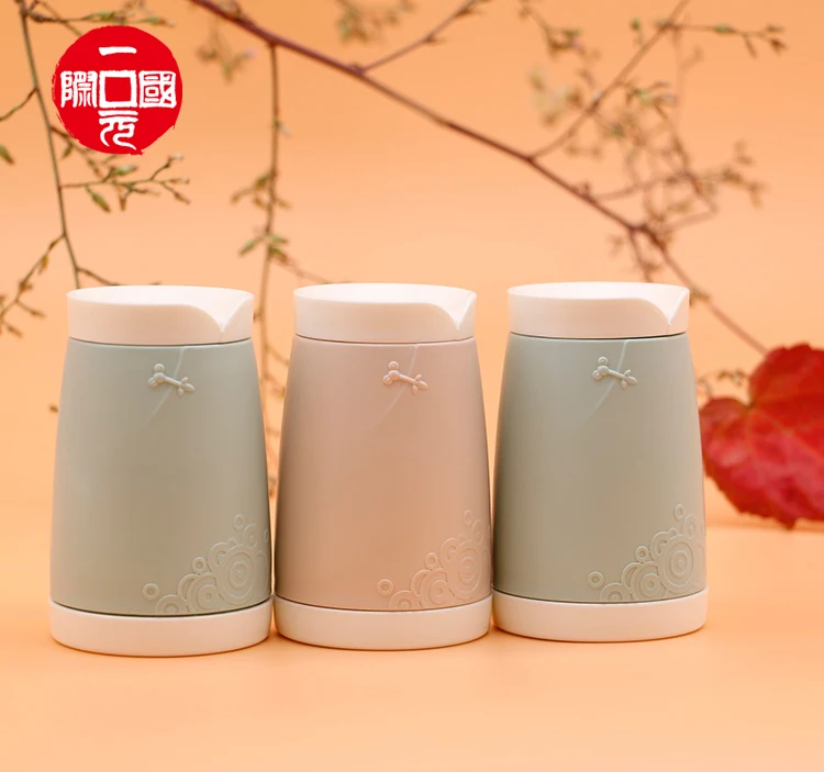 Creative Chinese national wind canned toothpicks 300 handmade toothpick box holder for home
Creative Chinese national wind canned toothpicks 300 handmade toothpick box holder for home