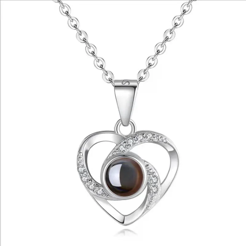 Drop shipping Customized Projection photo necklace Stainless Steel heart love necklaces for women
Drop shipping Customized Projection photo necklace Stainless Steel heart love necklaces for women