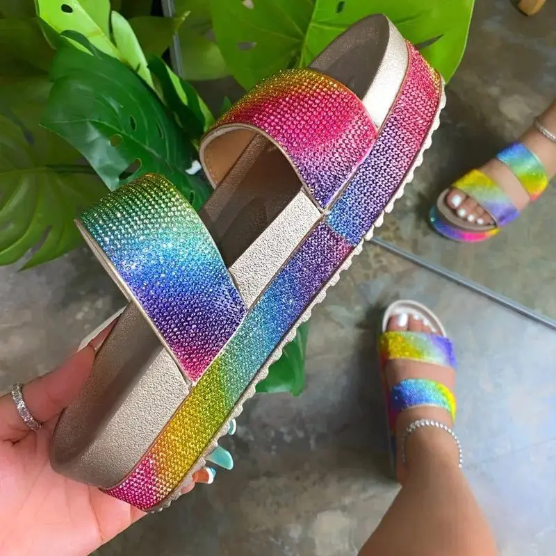 2020 summer new platform color diamond fashion casual sandals women's large size sequined diamond sandals
2020 summer new platform color diamond fashion casual sandals women's large size sequined diamond sandals
