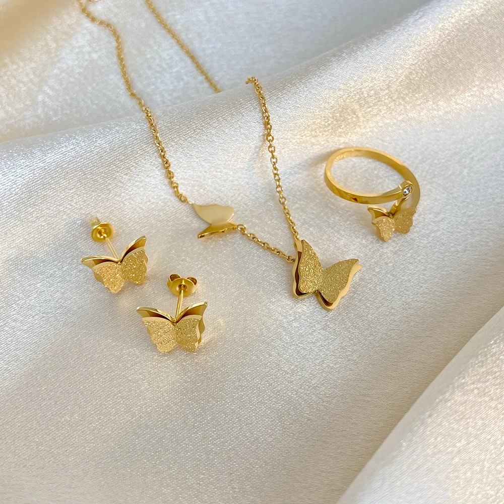 2024 Smart Frosted Butterfly Pendant Necklace Stud Earrings Ring 18k Gold Plated Stainless Steel Fashion Jewelry Set
2024 Smart Frosted Butterfly Pendant Necklace Stud Earrings Ring 18k Gold Plated Stainless Steel Fashion Jewelry Set
