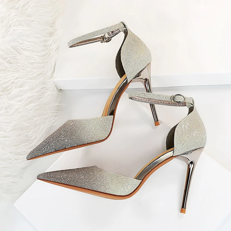 New Elegant Sequins Pointed Toe Women Pumps Fashion Ankle Buckle Strap Lady Nightclub Party Dress Thin High Heel casual Shoes
New Elegant Sequins Pointed Toe Women Pumps Fashion Ankle Buckle Strap Lady Nightclub Party Dress Thin High Heel casual Shoes
