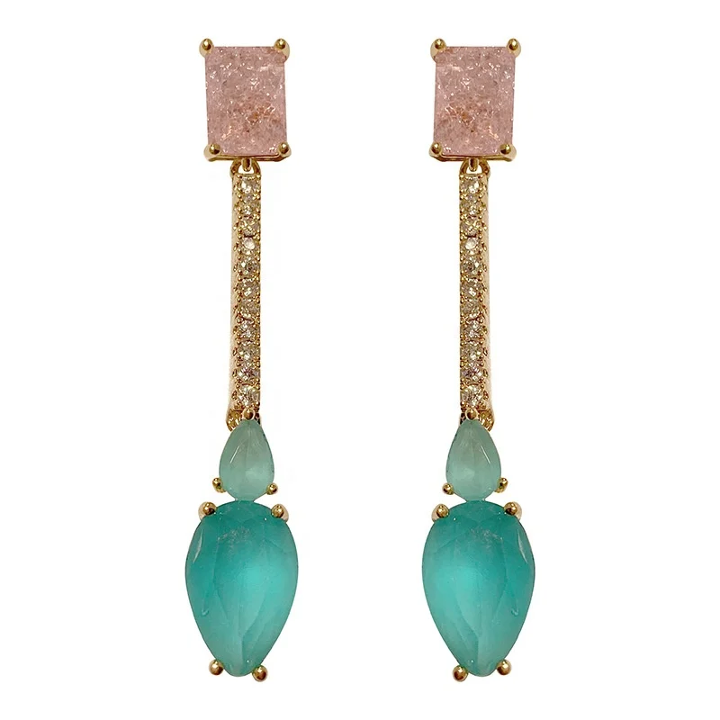 Wholesale womens cubic CZ zirconia genuine gold plated S925 needles earrings jewelry
Wholesale womens cubic CZ zirconia genuine gold plated S925 needles earrings jewelry