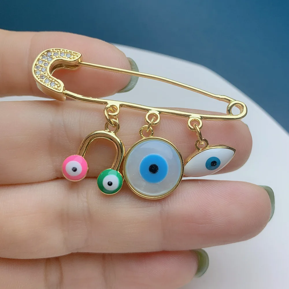 2022 New Fashion Brooch Pin Women Bling Iced Out CZ Zircon Evil Eyes Brooches Trendy Accessories Jewellery, Gold
2022 New Fashion Brooch Pin Women Bling Iced Out CZ Zircon Evil Eyes Brooches Trendy Accessories Jewellery, Gold