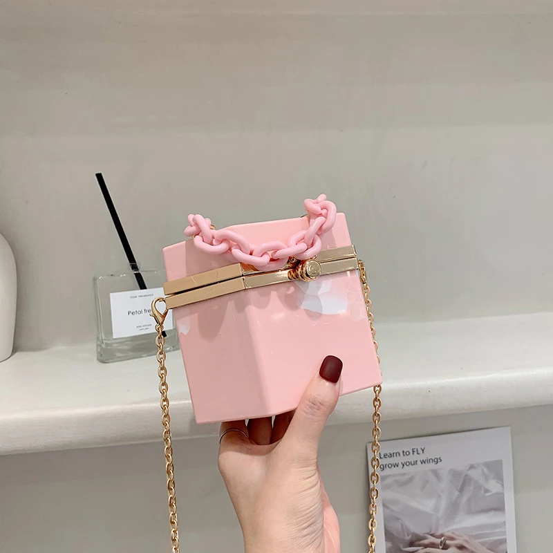 2022 Popular Women Luxury Box Handbag Fashion Jelly Hand Bags Shoulder PVC Purses For Ladies
2022 Popular Women Luxury Box Handbag Fashion Jelly Hand Bags Shoulder PVC Purses For Ladies