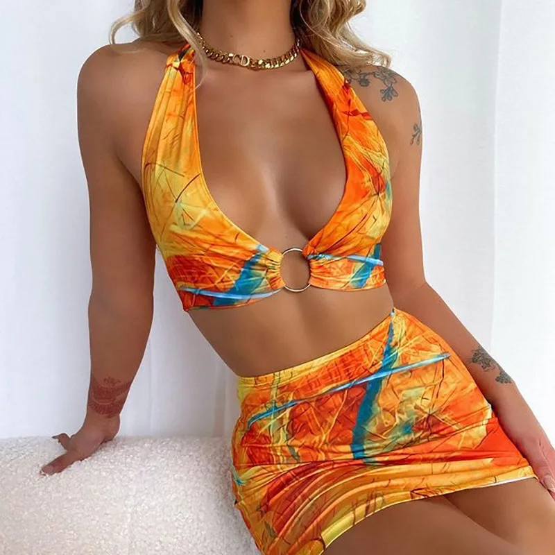 Printing Contrast Color Pull Ring Halterneck Vest Fashion High Waist Casual Short Skirt Two Piece Sets
Printing Contrast Color Pull Ring Halterneck Vest Fashion High Waist Casual Short Skirt Two Piece Sets